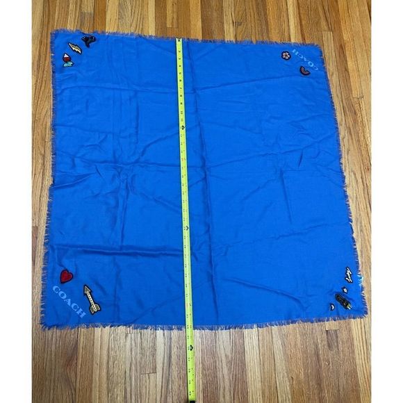 Coach wool square patches shawl/ scarf - Picture 7 of 12